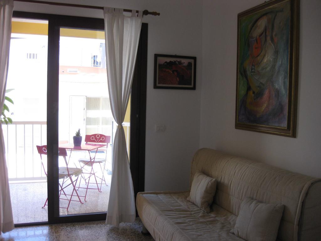 Casa Vacanze Le Rose Marina di Ragusa Pokoj fotografie